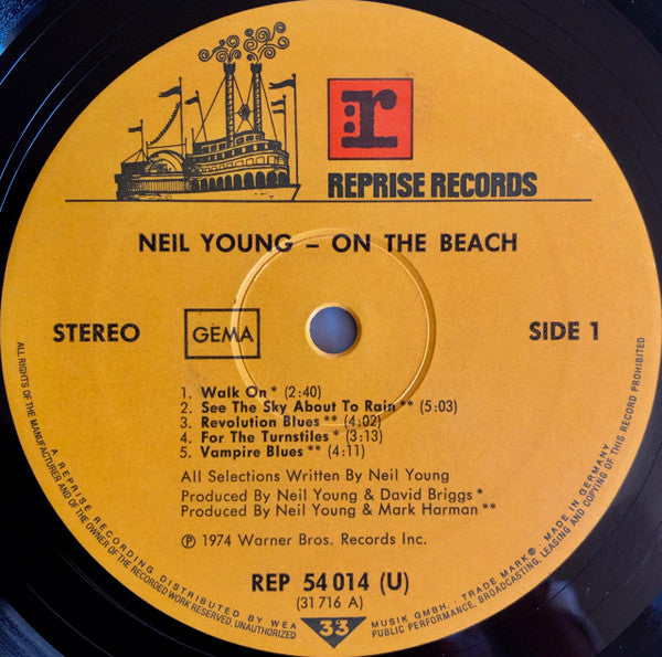 Neil Young : On The Beach (LP, Album)