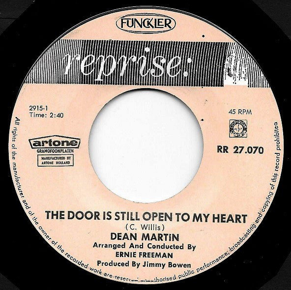 Dean Martin : The Door Is Still Open To My Heart / Every Minute Every Hour (7", Single)