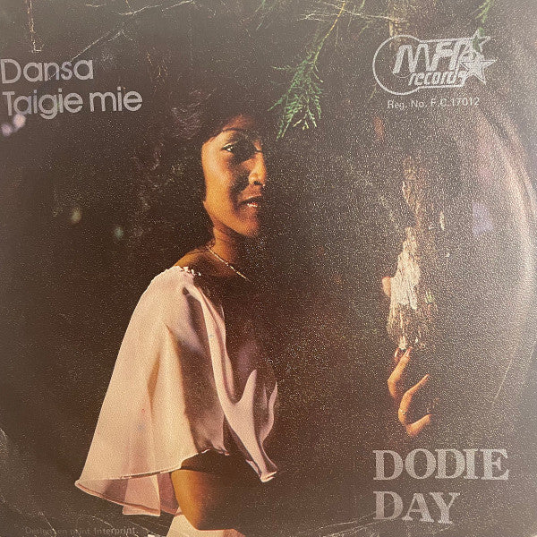 Dodie Day : Dansa (7",45 RPM)