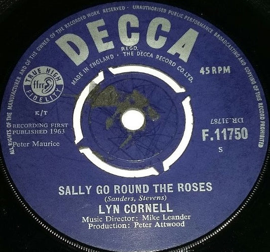Lynn Cornell : Sally Go Round The Roses (7")