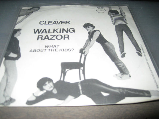 Cleaver (2) : Walking Razor (7",Single,Stereo)
