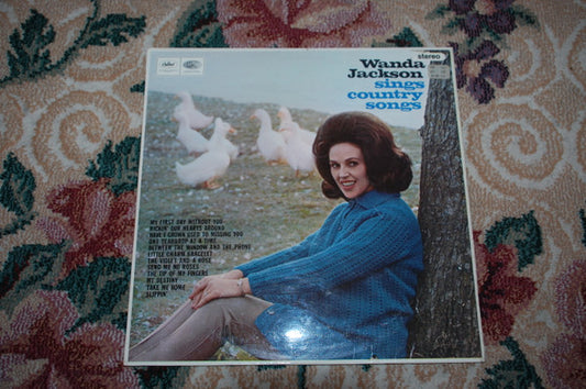 Wanda Jackson : Wanda Jackson Sings Country Songs (LP, Album)
