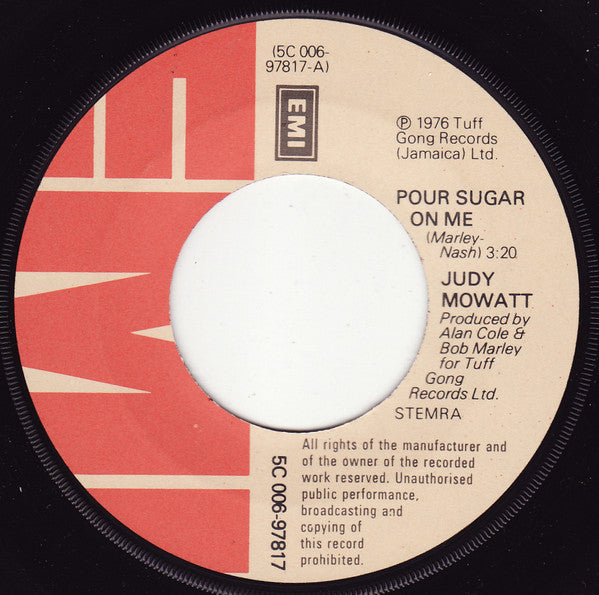 Judy Mowatt : Pour Sugar On Me (7",45 RPM,Single)