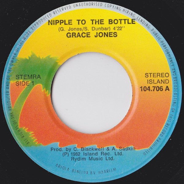 Grace Jones : Nipple To The Bottle / The Apple Stretching (7",45 RPM,Single,Stereo)